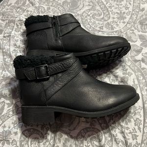 Black UGG waterproof boots